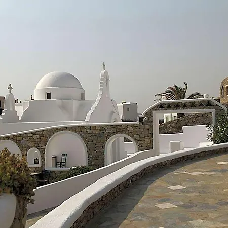 Mykonos Lolita, A Resort To Live Mykonos Town